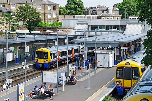 Highbury & Islington station